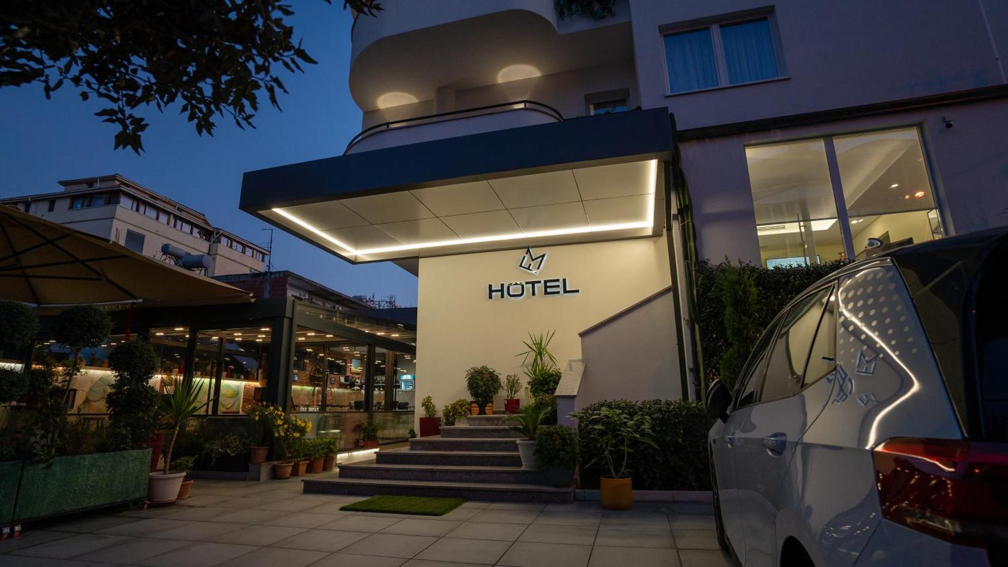 F&M Hotel 2 Tirana Bagian luar foto